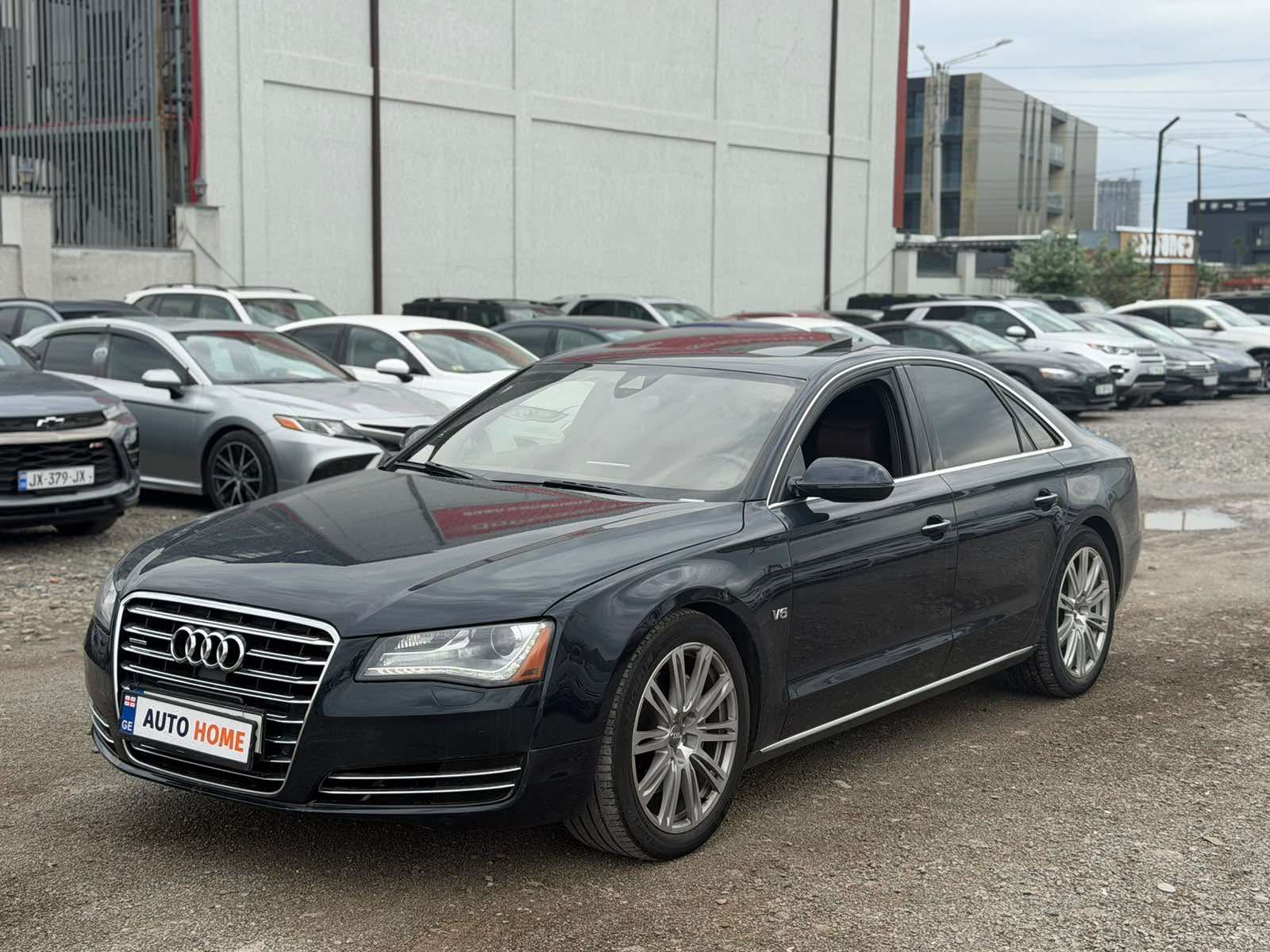 AUDI A8