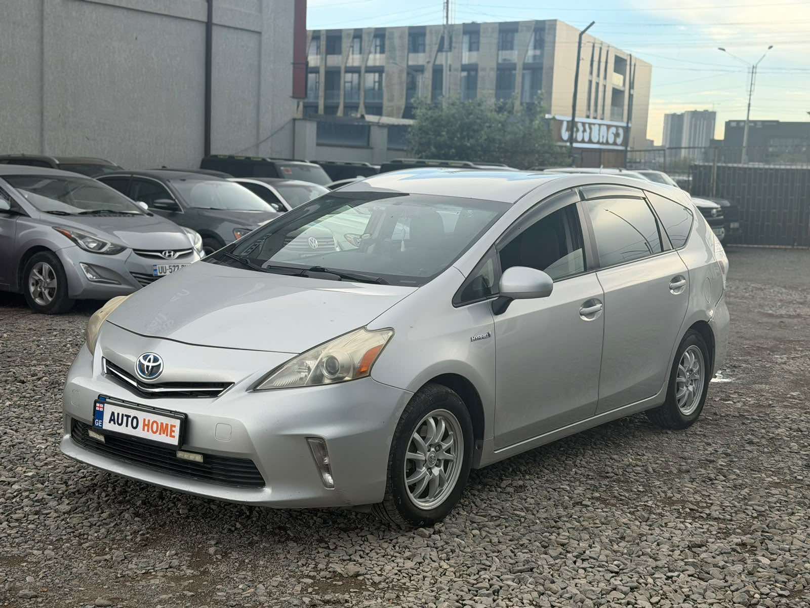 Toyota Prius V 2013